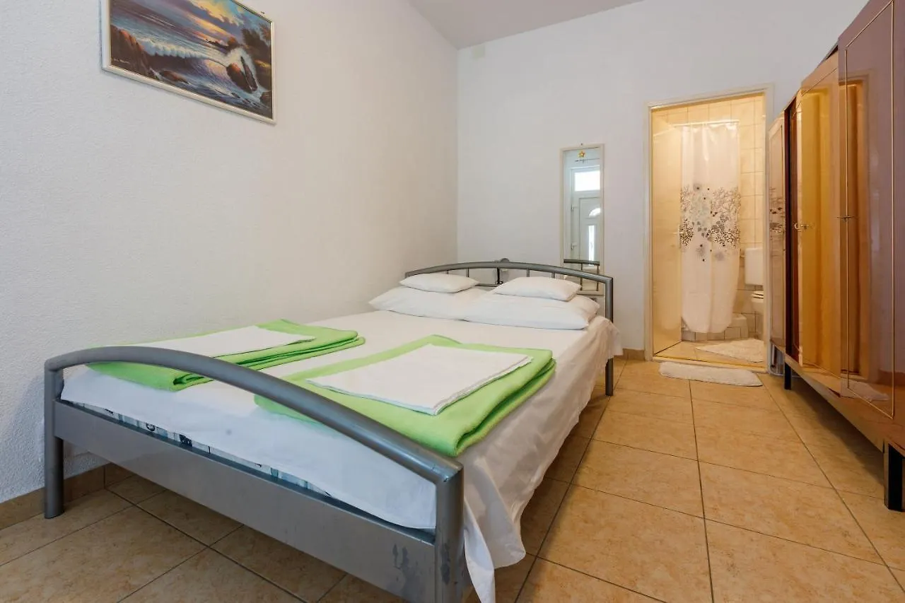 Apartments Lory Dramalj 0*,  Kroatien