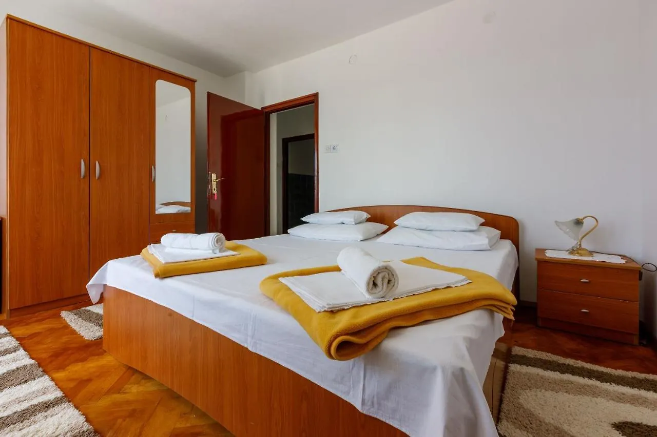 Apartments Lory Dramalj Kroatien