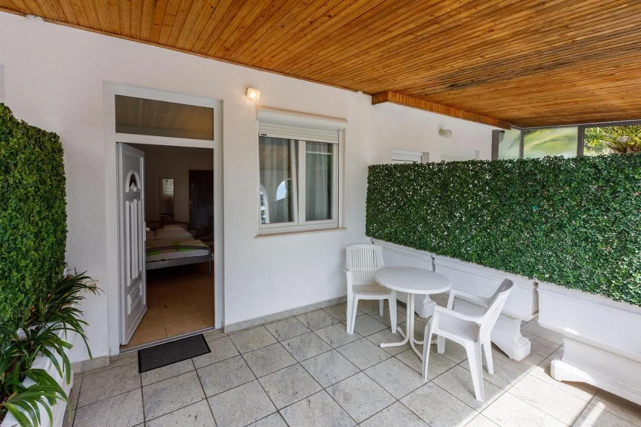 Apartments Lory Dramalj Kroatien